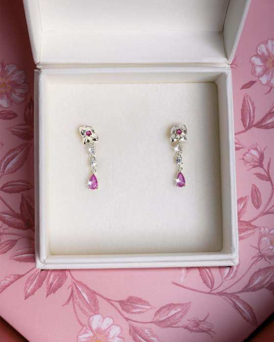 Dazzling Drop Earrings – Effortless Elegance